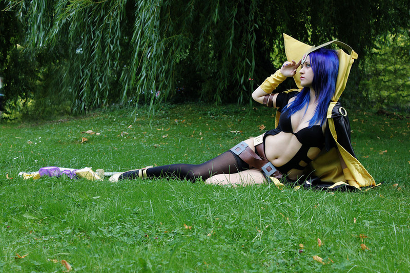 Illustration for article titled A League of Legendary Cosplayers
